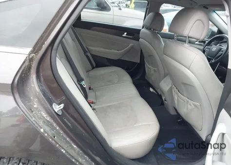 2015 Hyundai Sonata Sport z USA, uszkodzony, nr VIN 5NPE34AF2FH183307